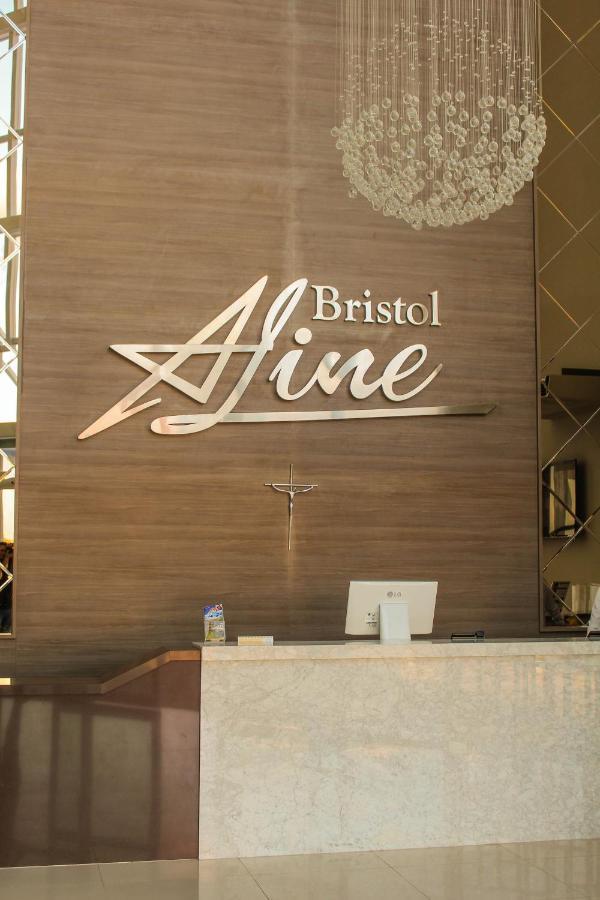 Bristol Aline Alagoas Apartment *